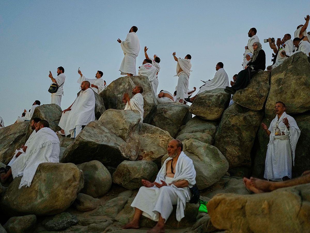 Hajj Pilgrimage Begins in Grand Mosque Mecca Saudi Arabia1