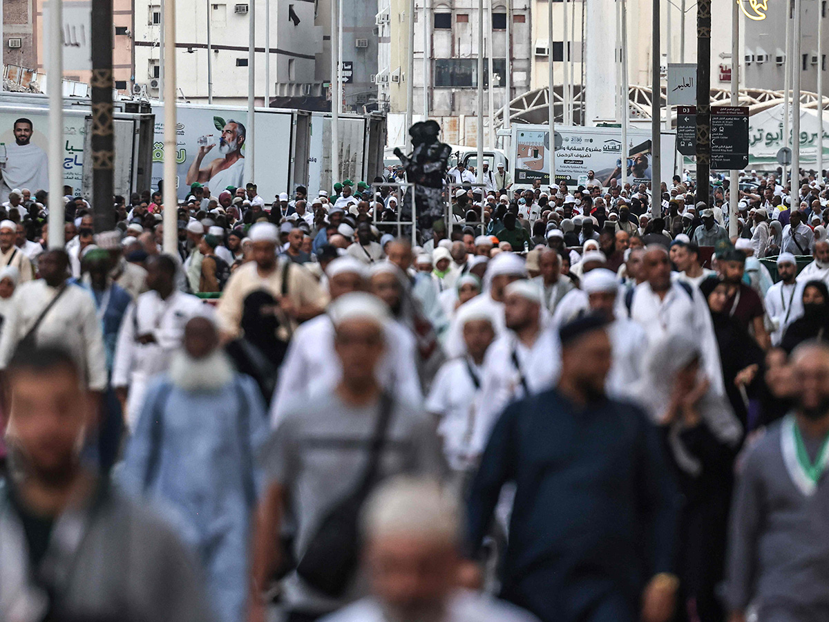 Hajj Pilgrimage Begins in Grand Mosque Mecca Saudi Arabia14