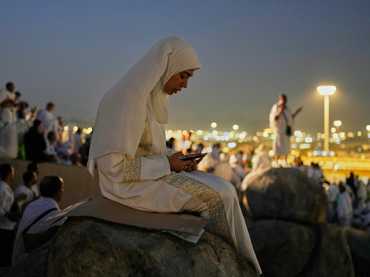 Hajj Pilgrimage Begins in Grand Mosque Mecca Saudi Arabia18