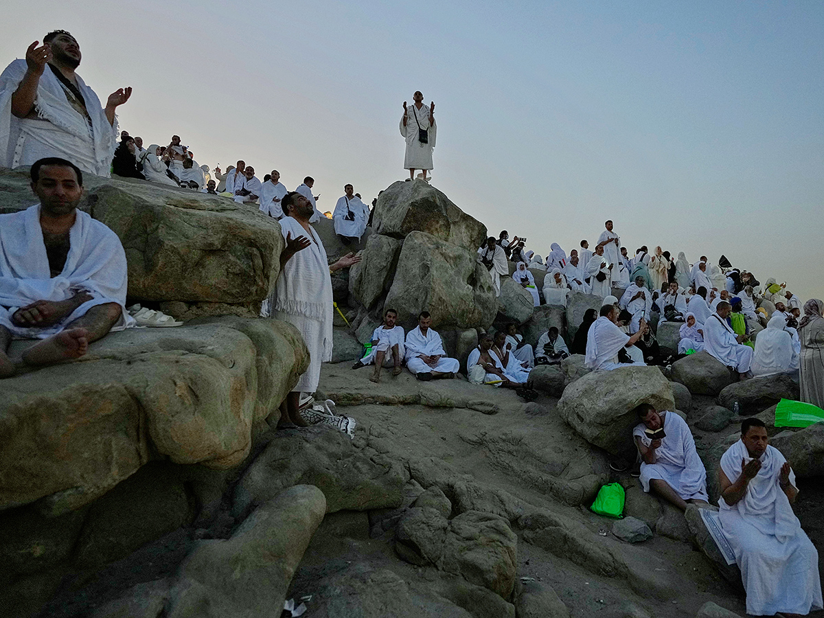 Hajj Pilgrimage Begins in Grand Mosque Mecca Saudi Arabia2