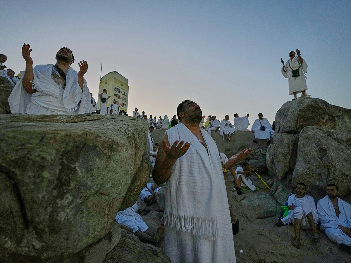 Hajj Pilgrimage Begins in Grand Mosque Mecca Saudi Arabia20