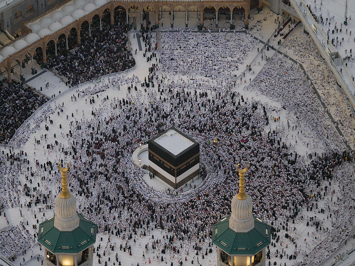 Hajj Pilgrimage Begins in Grand Mosque Mecca Saudi Arabia6