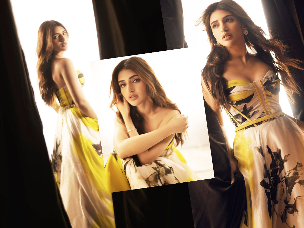 Oh my Sreeleela... what a glamour photos12
