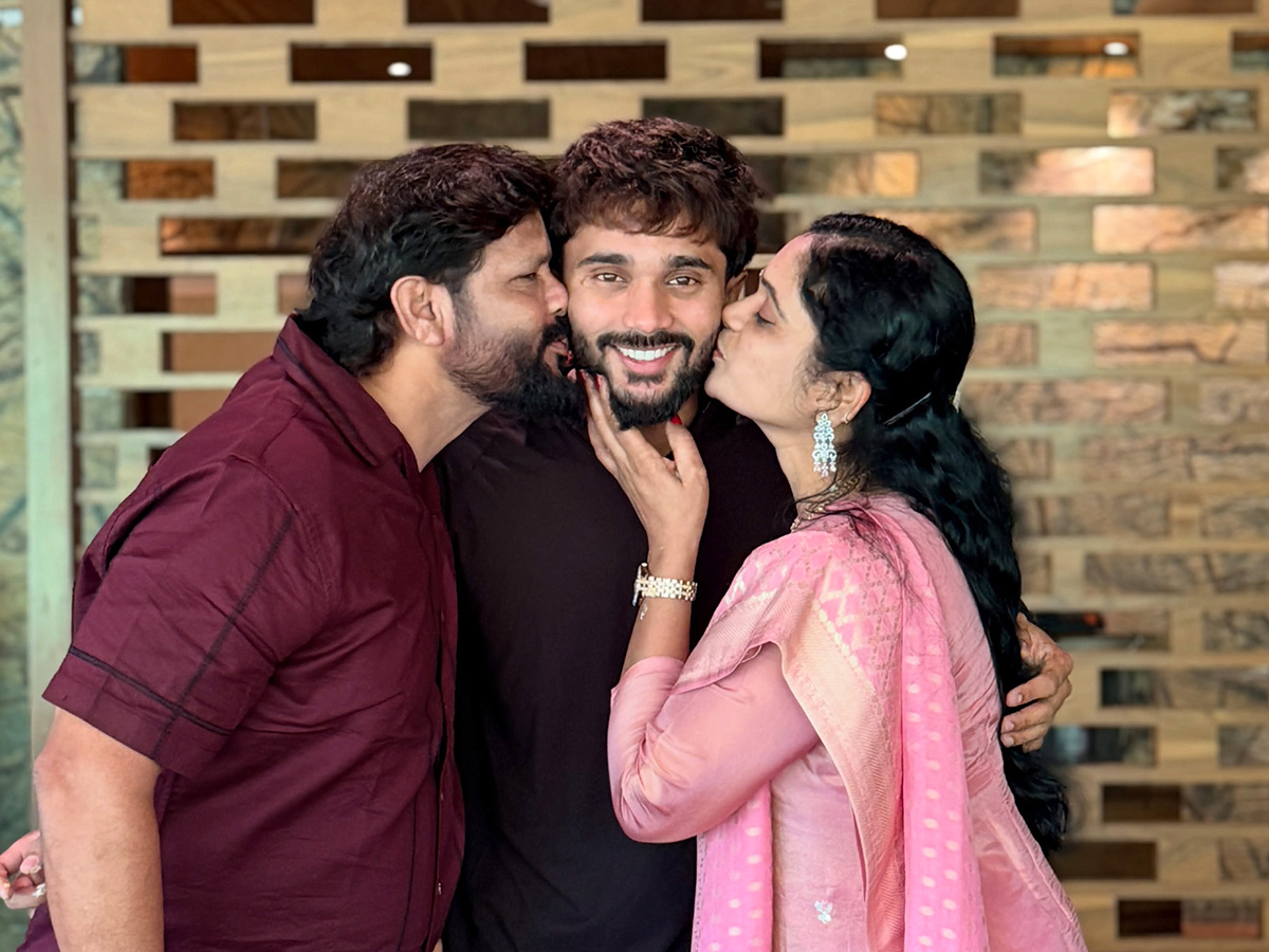 IPL 2026 : SRH VS RR Nitish Kumar Reddy Birthday Celebrations Viral Photos3