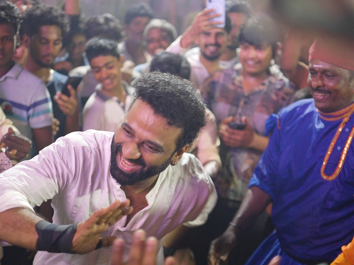 Yellamma Devi Sri Prasad Shows The Spirit Of His Village Jathara3
