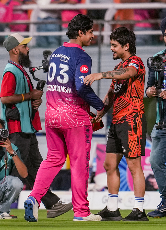 IPL 2026 : Vaibhav Sooryavanshi Celebrates After The Team Rajasthan Royals28