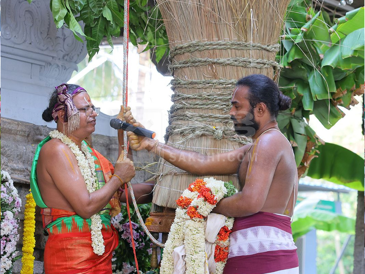 NARAYANAVANAM BRAHMOTSAVAMS BEGIN WITH DHWAJAROHANAM Photos15
