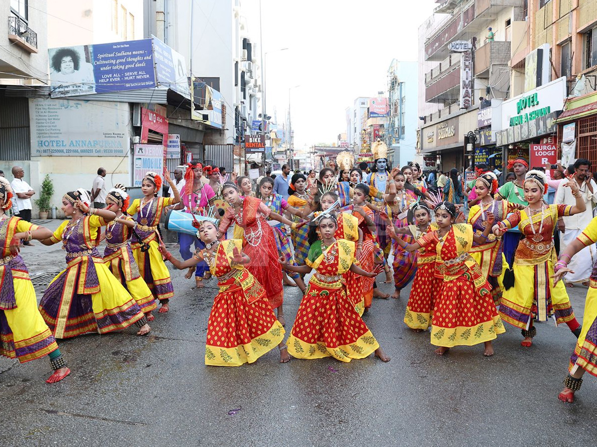 NARAYANAVANAM BRAHMOTSAVAMS BEGIN WITH DHWAJAROHANAM Photos3
