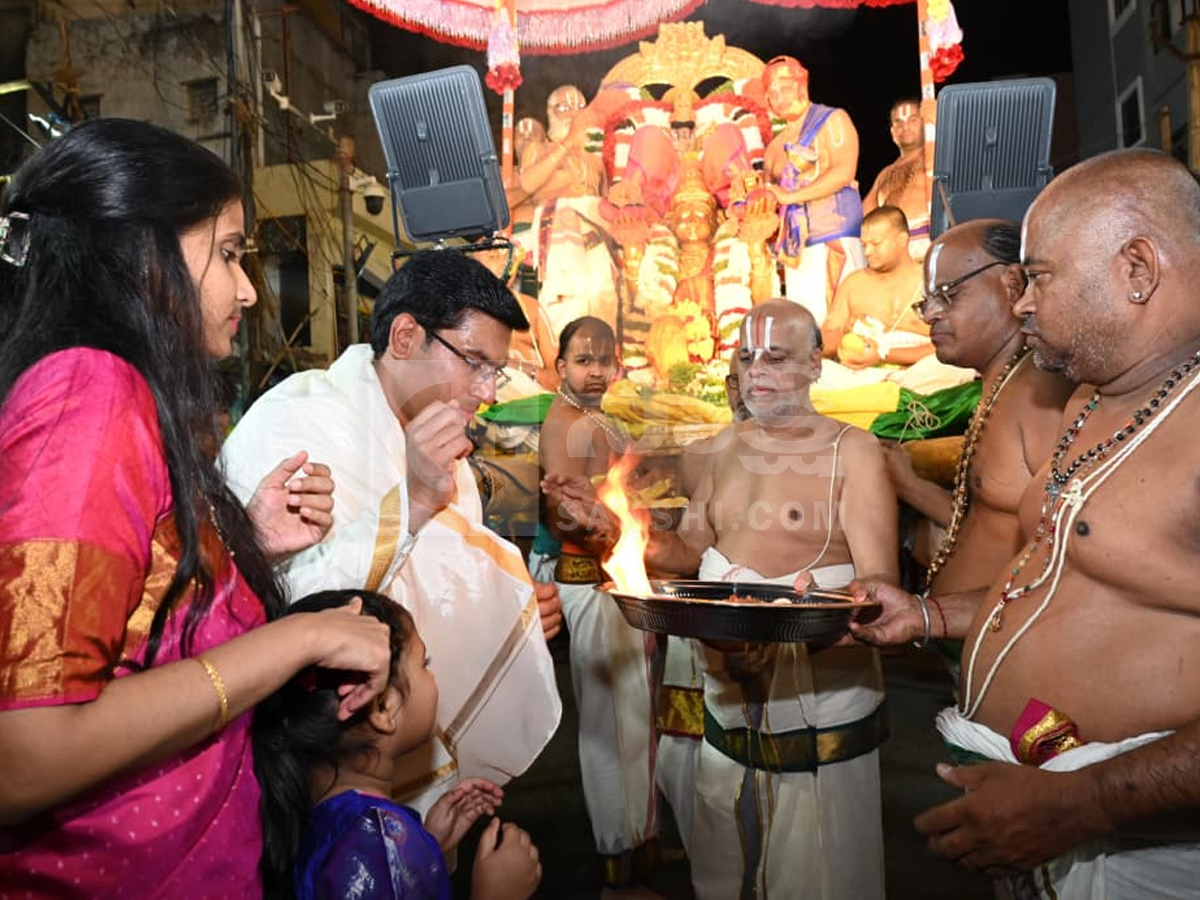 The Collector couple visited the Tirumala Photos1