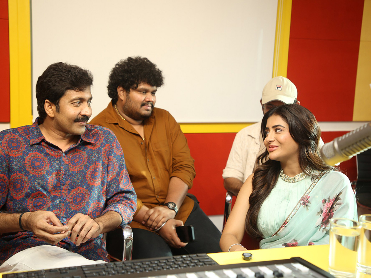 Transfer Trimurthulu Movie Song launch Radio Mirchi10