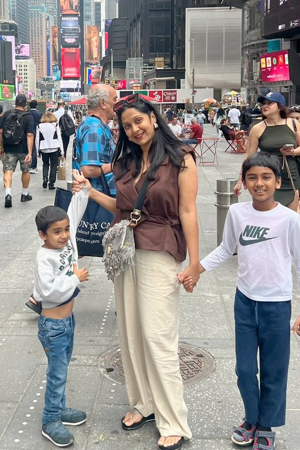 Actress Ankita Jhaveri Enjoys Vacation With Family Photos2