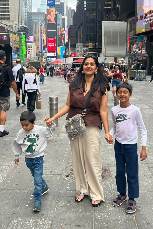 Actress Ankita Jhaveri Enjoys Vacation With Family Photos3