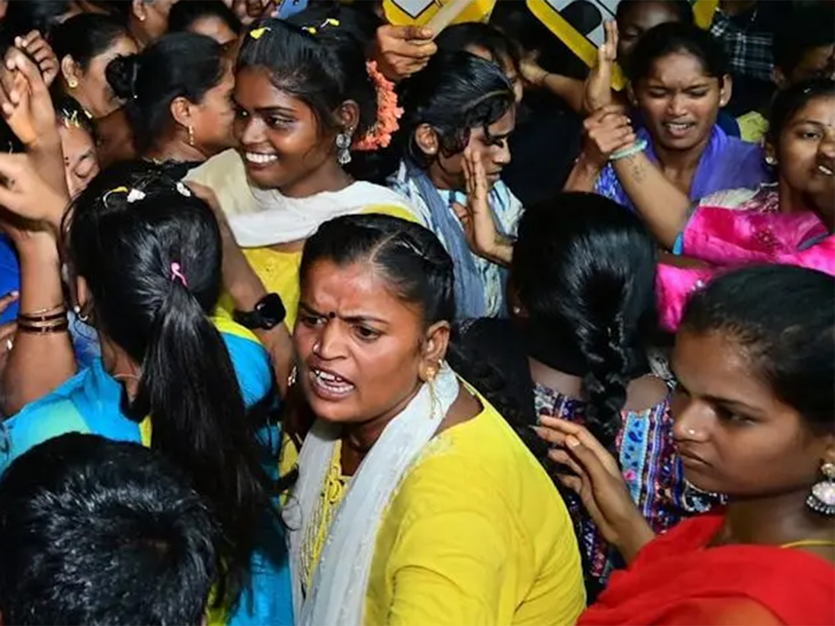 NTR party in crisis: Maha Nadu fades amid empty chairs public frustration Photos12