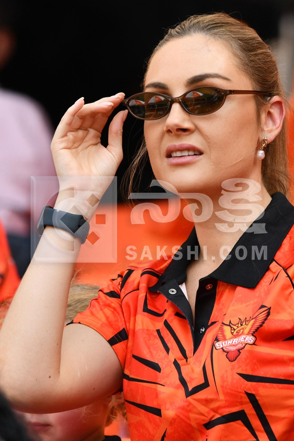 IPL Fans Josh At SRH Vs KKR Match Photos4