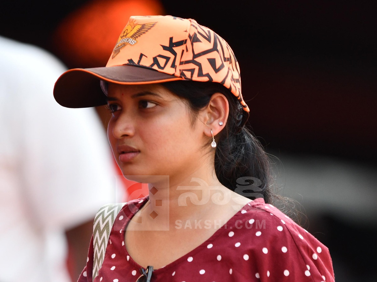 IPL Fans Josh At SRH Vs KKR Match Photos30