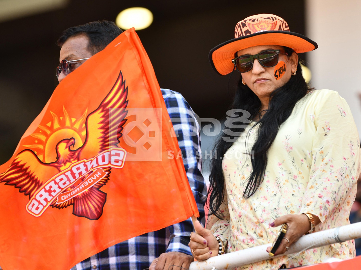 IPL Fans Josh At SRH Vs KKR Match Photos16