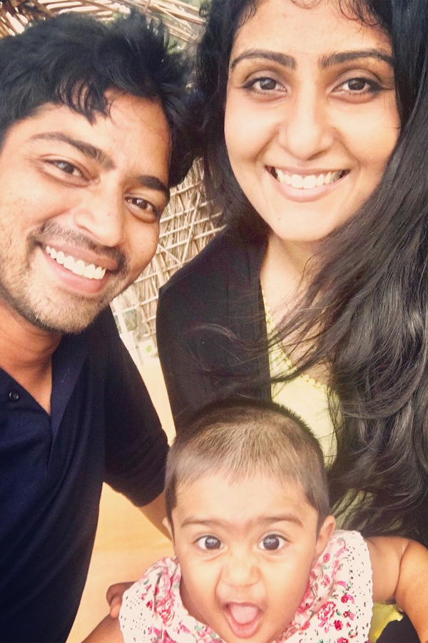 Allari Naresh And Virupa Celebrates 11th Year Wedding Anniversary Photos19