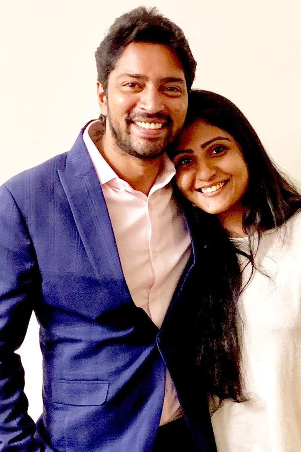 Allari Naresh And Virupa Celebrates 11th Year Wedding Anniversary Photos24