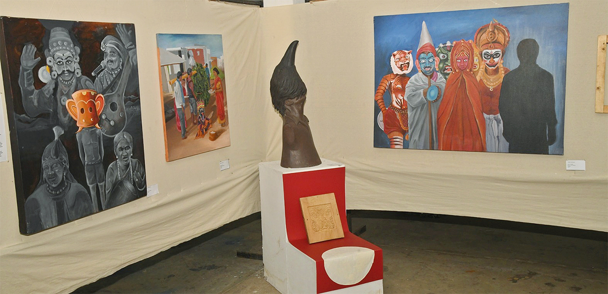 Visakhapatnam : AU Fine Arts Captivates Photos4