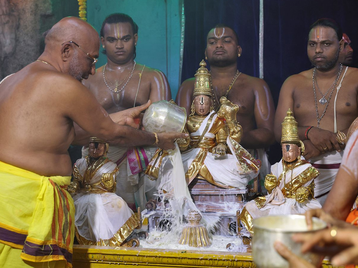 CHAKRASNANAM – SRI GOVINDARAJA BRAHMOTSAVAM CONCLUDES Photos5