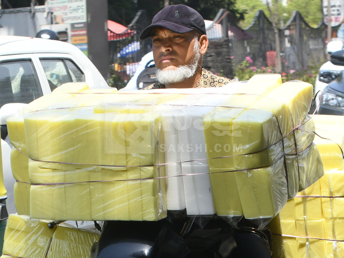 Summer : Heatwave Alert in Hyderabad Photos14