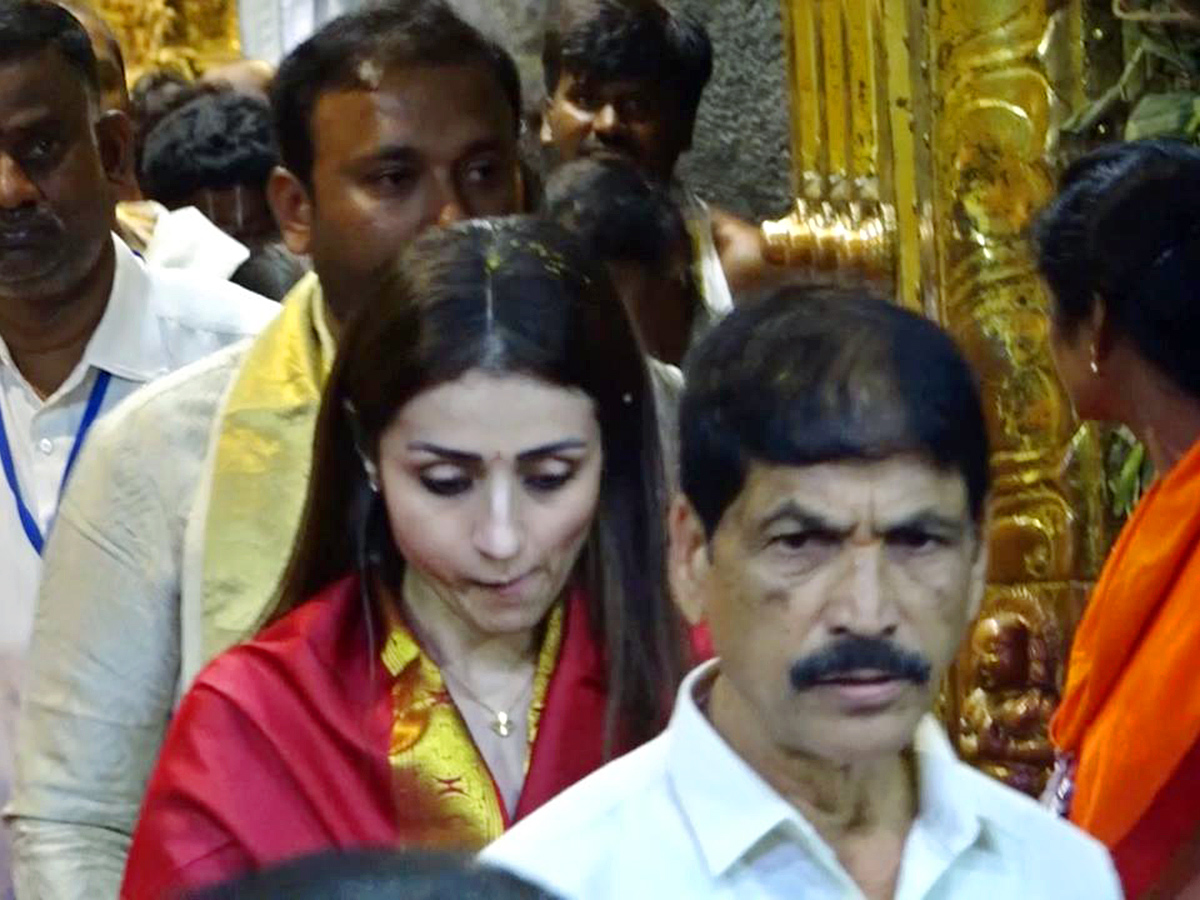 #TNElectionResults : Actress Trisha Krishnan visited the Tirumala18