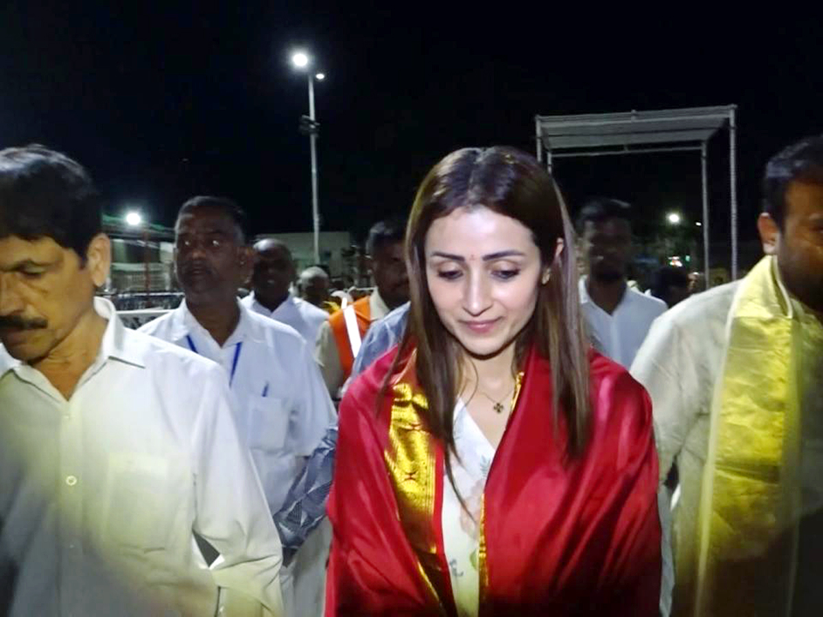 #TNElectionResults : Actress Trisha Krishnan visited the Tirumala2