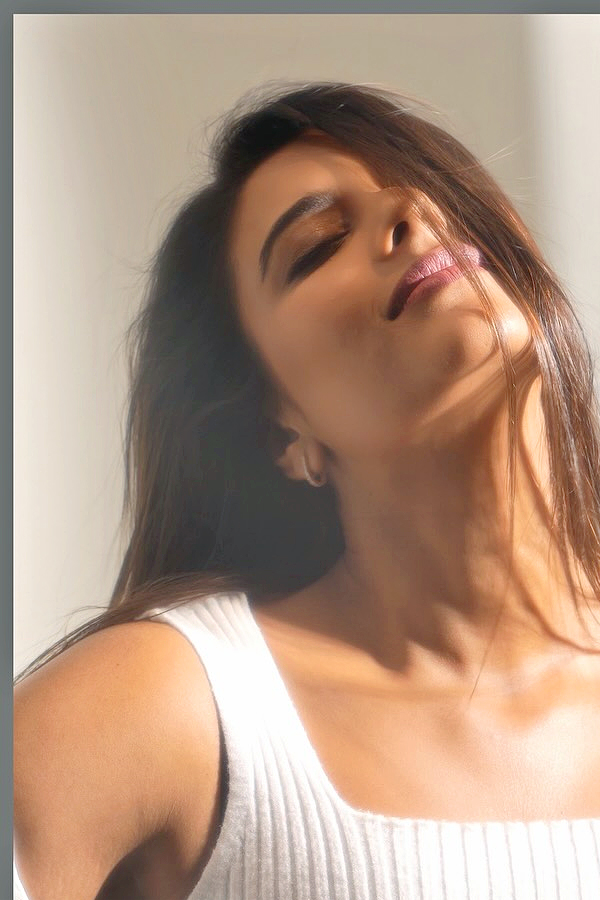 Actress Aishwarya Rajesh Casual look Photos7