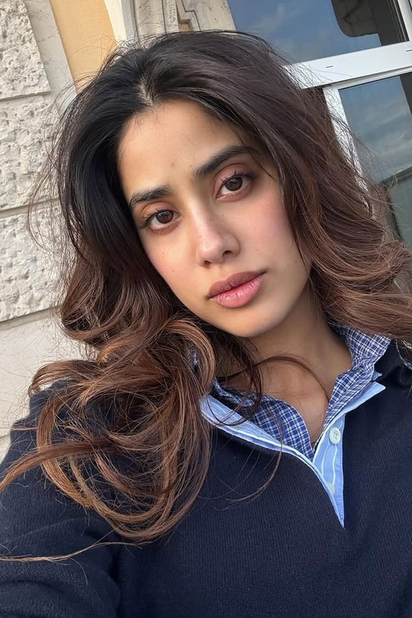 Janhvi Kapoor Shares Some Stunning Clicks From Switzerland Vacation9