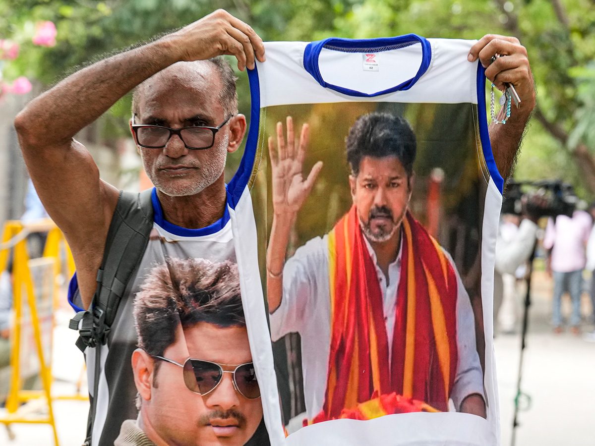 Security personnel guard outside TVK Chief Vijay's Residence4