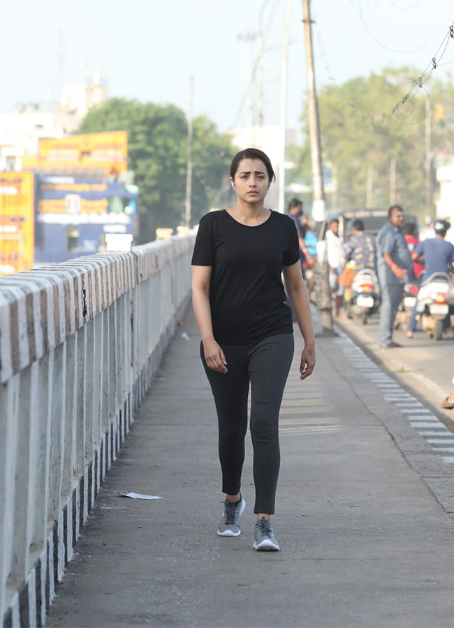 Tollywood Actress Trisha Krishnan Birthday Special Photos13