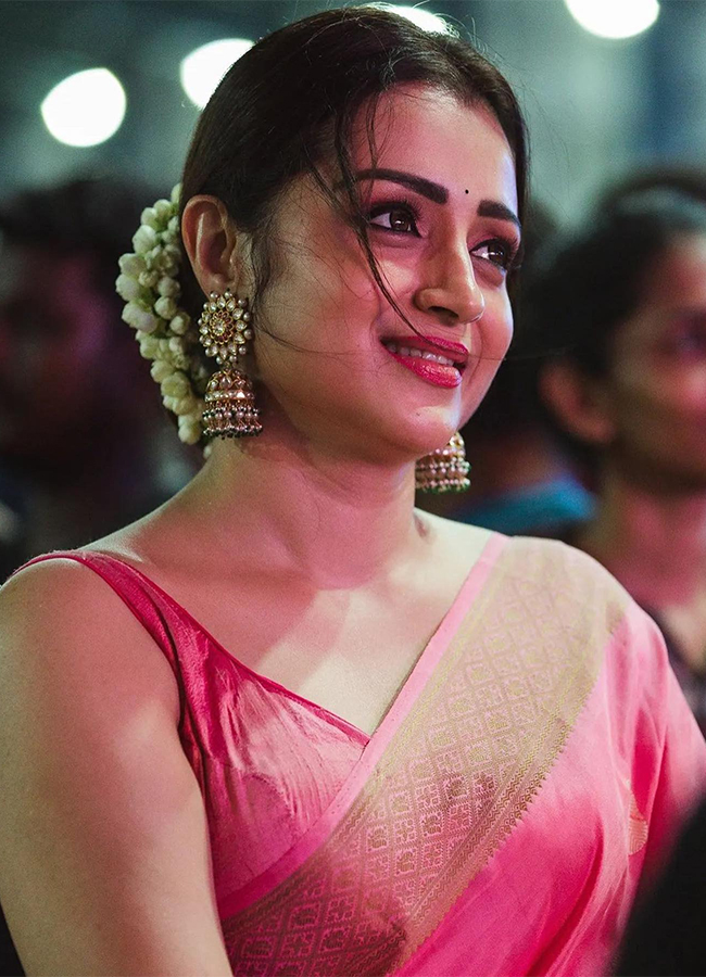 Tollywood Actress Trisha Krishnan Birthday Special Photos22