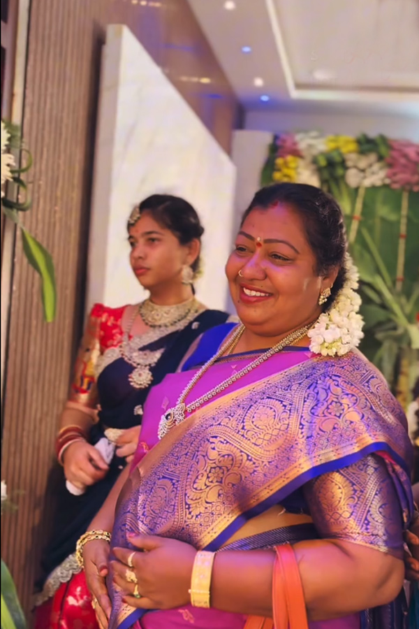 Jabardasth Dora Babu And Amulya New Housewarming Function Photos Photos14