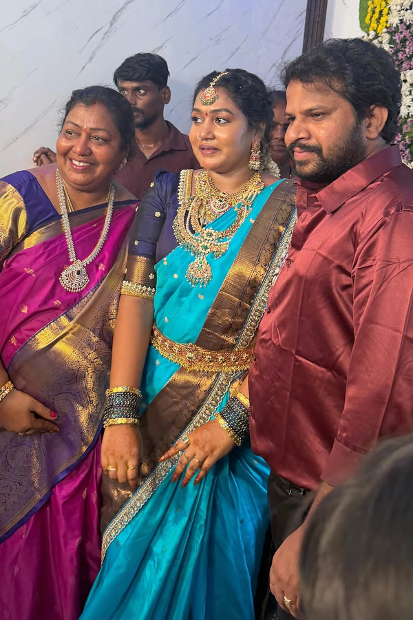 Jabardasth Dora Babu And Amulya New Housewarming Function Photos Photos22