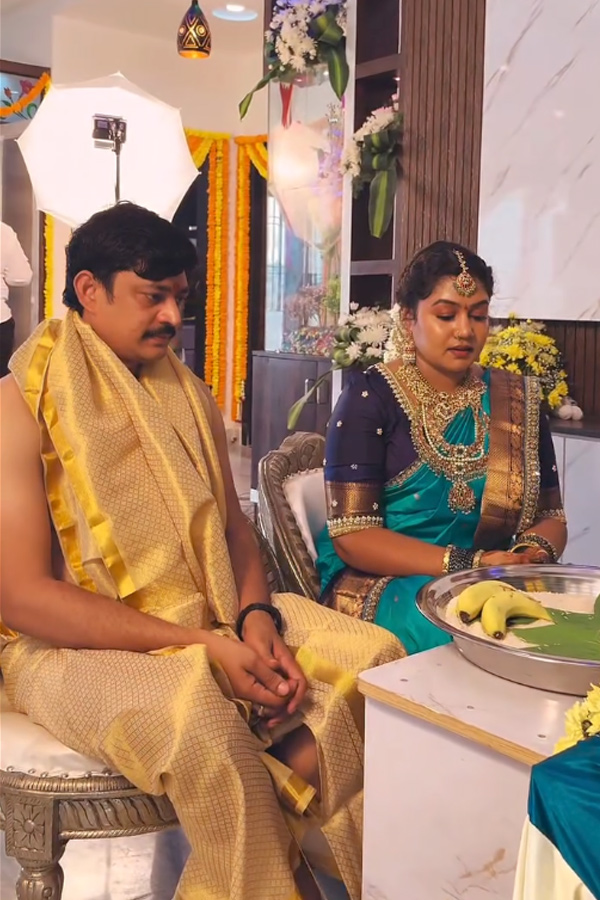 Jabardasth Dora Babu And Amulya New Housewarming Function Photos Photos2
