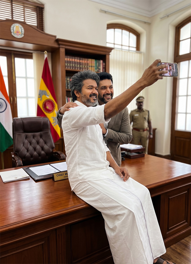 Trending : TVK Vijay AI made celebrity selfies are going viral8
