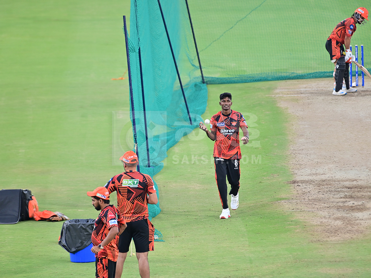 IPL 2026 : SRH vs PBKS Match in Hyderabad17