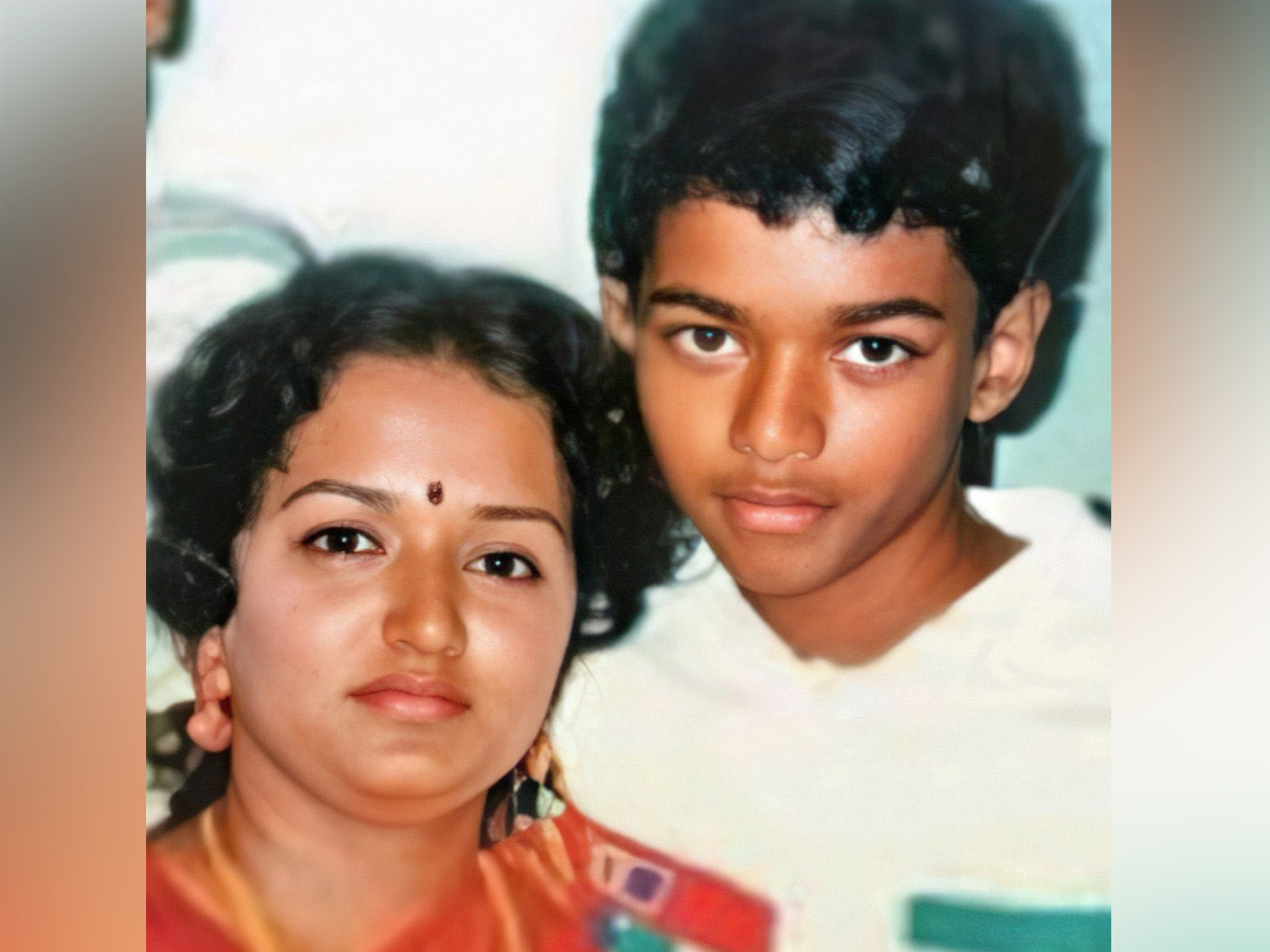 TVK Vijay Thalapathy Rare And Unseen Images Viral 11