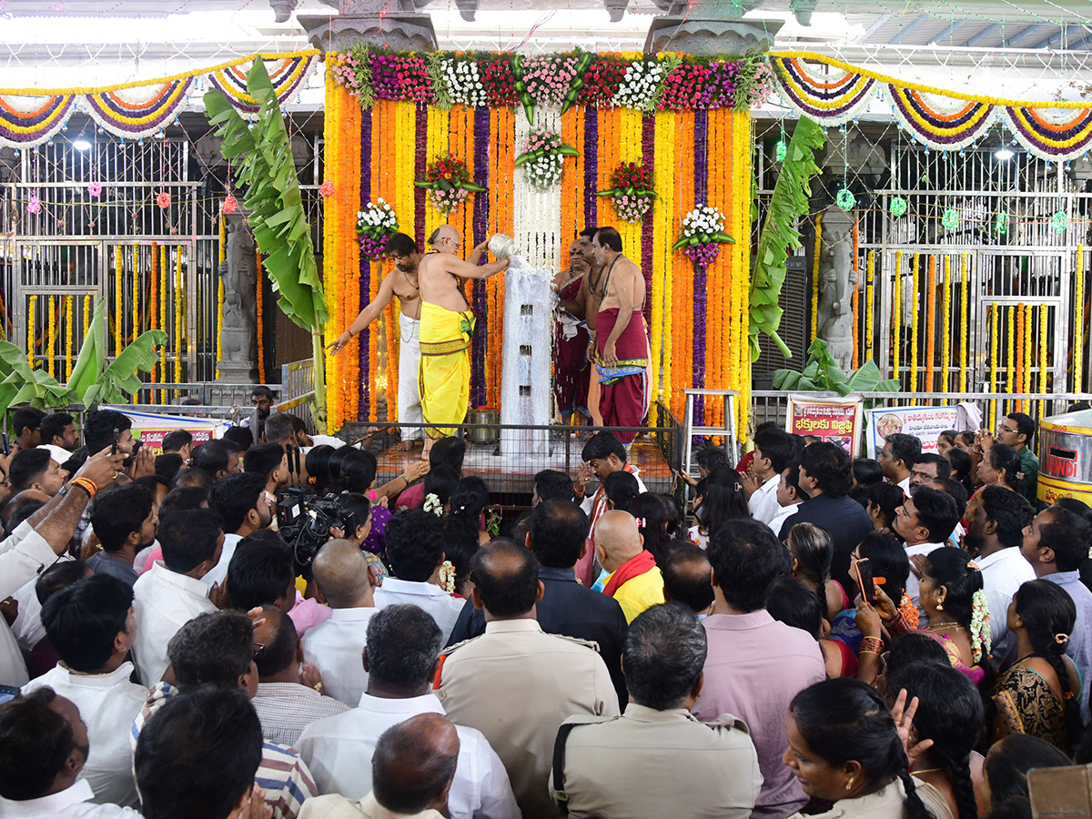 Tirupati Gangamma Jatara 2026 Begins HD Photos9