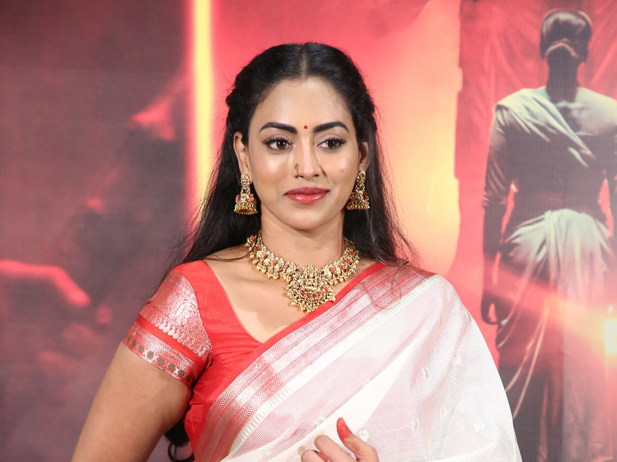 Agadha Movie Official Teaser HD Photos9