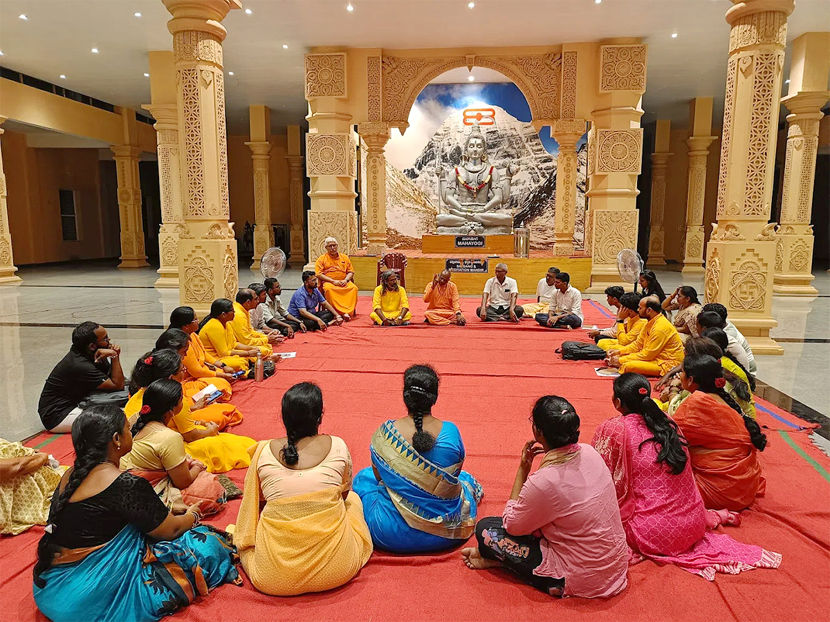 Chinmaya Mission : Kadapa Sri Lalita Panchayatana Temple HD Photos21