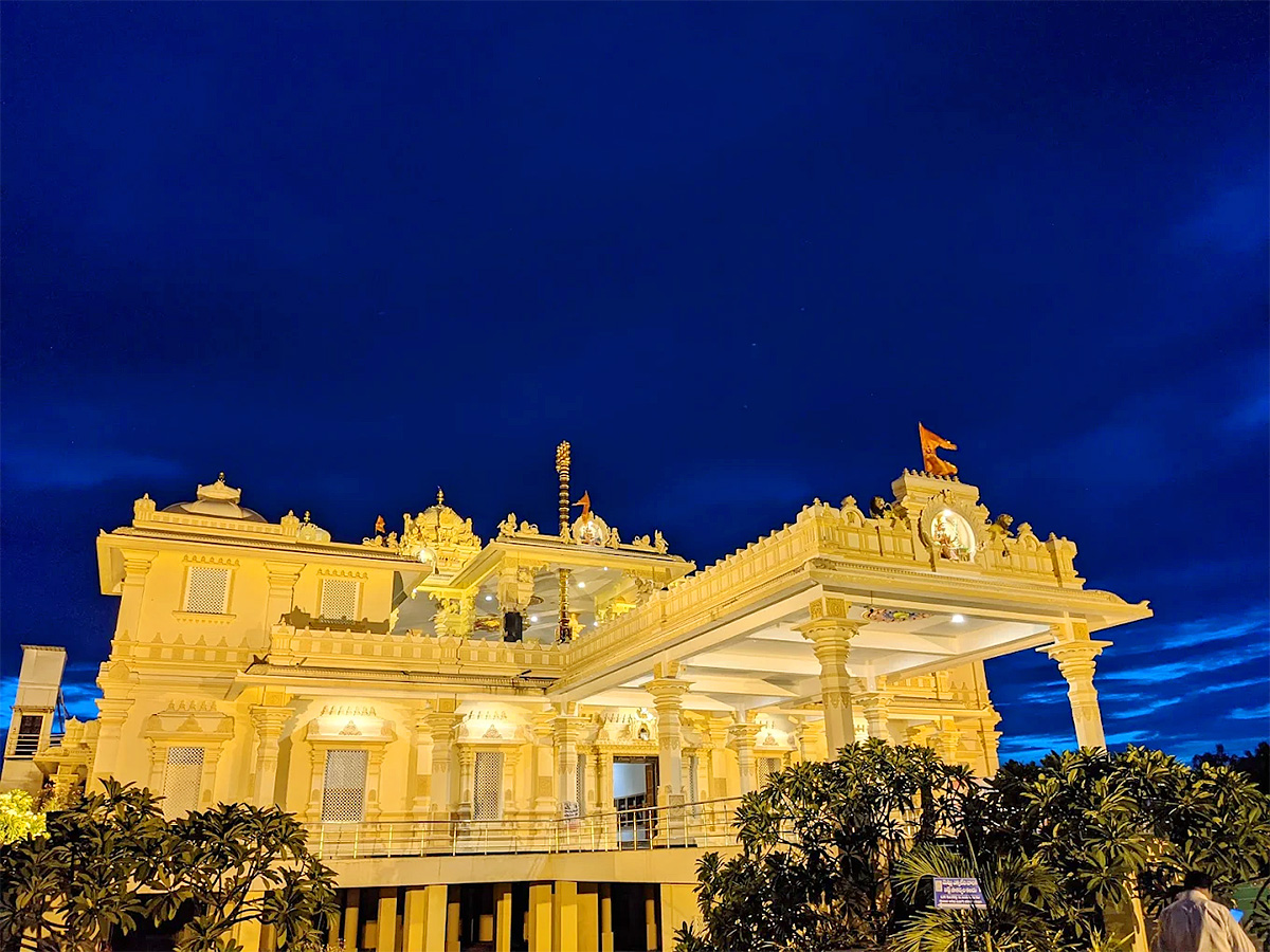 Chinmaya Mission : Kadapa Sri Lalita Panchayatana Temple HD Photos22