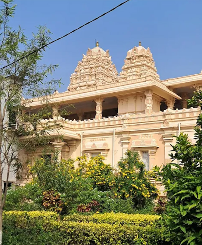 Chinmaya Mission : Kadapa Sri Lalita Panchayatana Temple HD Photos24