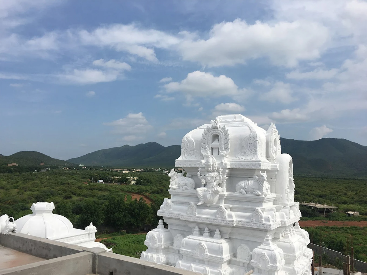 Chinmaya Mission : Kadapa Sri Lalita Panchayatana Temple HD Photos25
