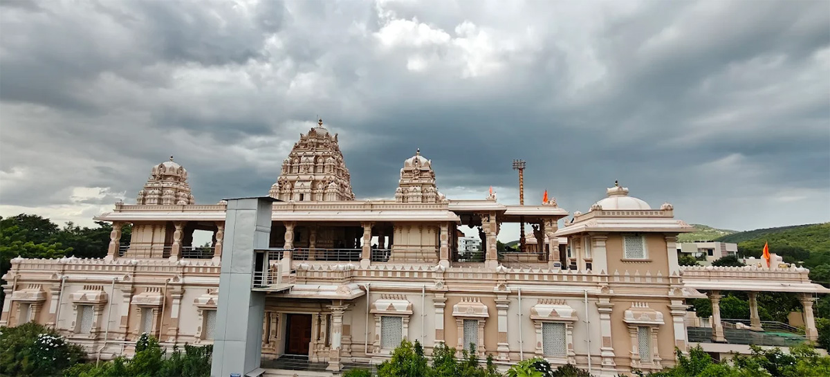 Chinmaya Mission : Kadapa Sri Lalita Panchayatana Temple HD Photos26