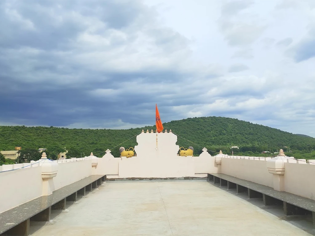 Chinmaya Mission : Kadapa Sri Lalita Panchayatana Temple HD Photos9