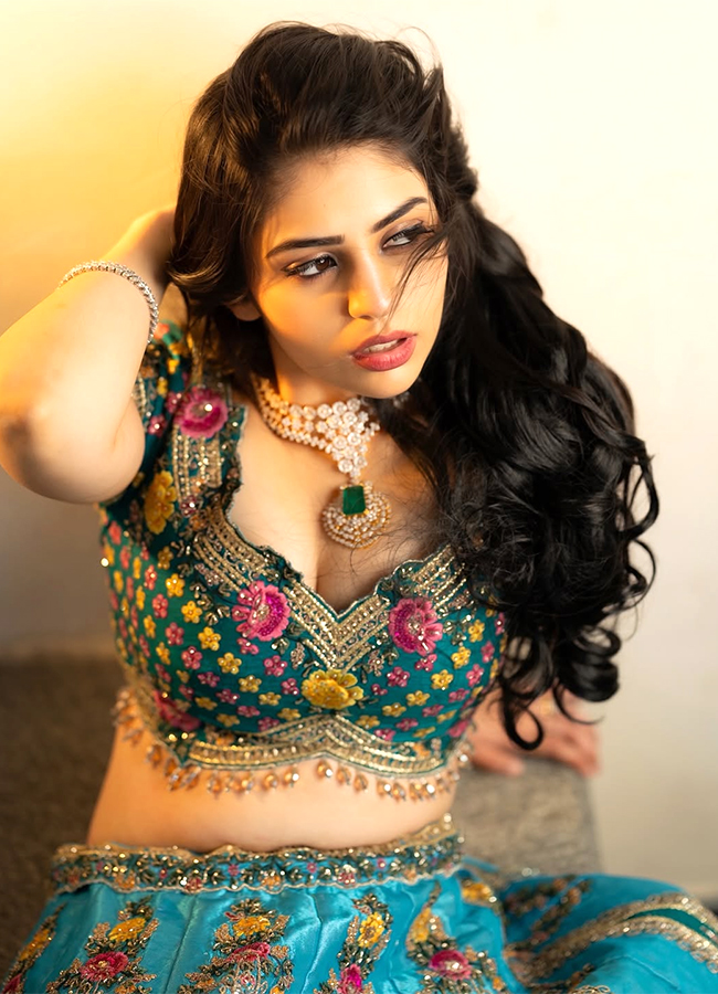 Tollywood Actress Bandhavi Sridhar Latest HD Images 19