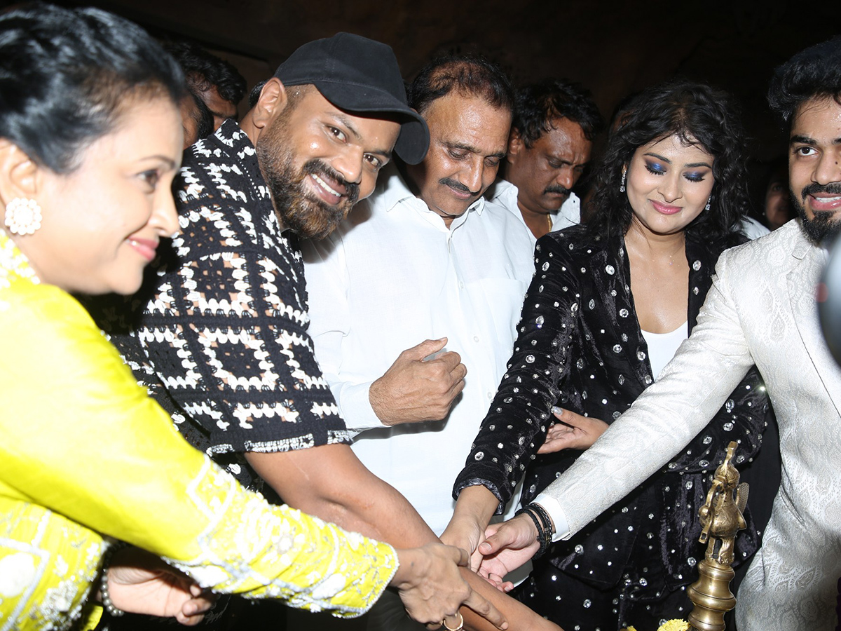 Manchu Manoj And Suma Kanakala in Kukatpally15