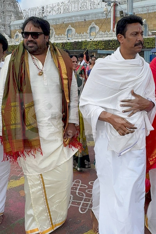 Tollywood Celebrities Visits Tirumala Tirupati Temple Photos12