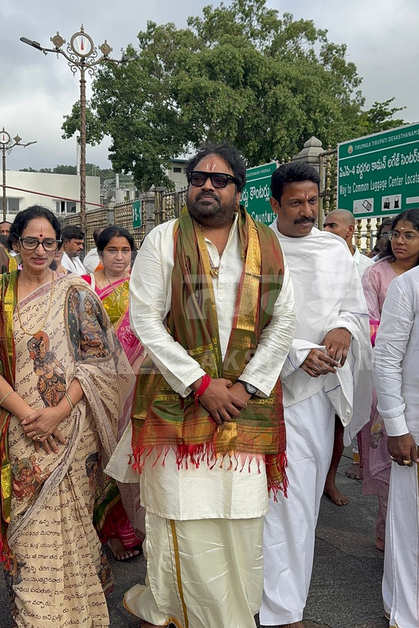 Tollywood Celebrities Visits Tirumala Tirupati Temple Photos6